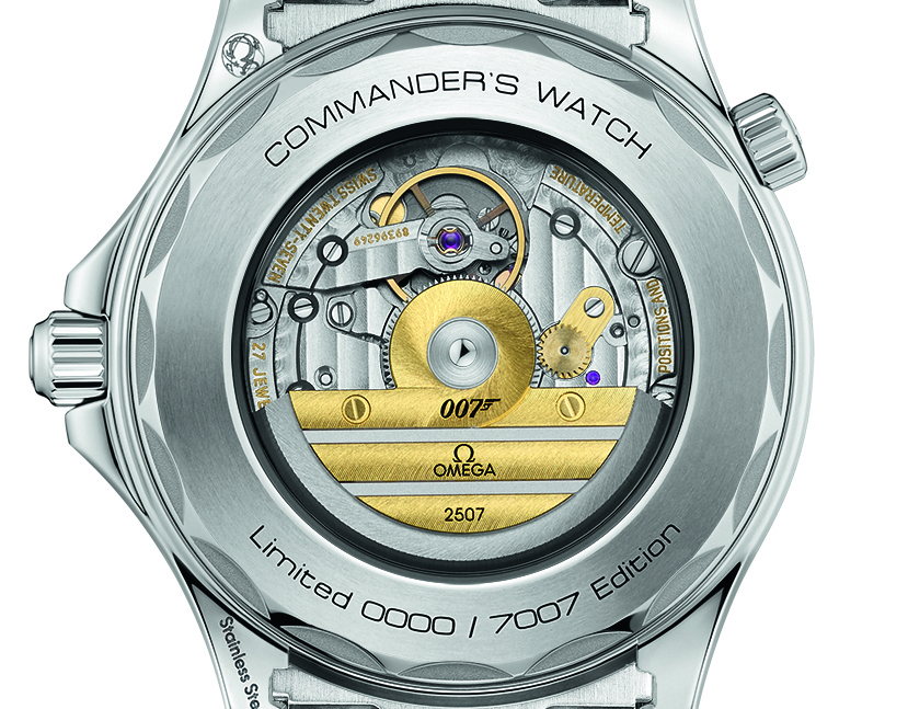 Omega Seamaster 300M Commander’s Watch - nové hodinky Jamesa Bonda, zadná strana hodiniek
